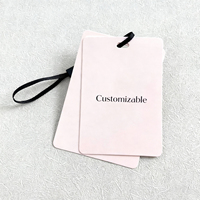 Étiquettes de vêtements en papier de qualité supérieure pour vêtements pour hommes en Europe, logo personnalisé, étiquette suspendue, étiquette de vêtement