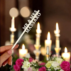 Agitatore per Bevande Personalizzato Mr & Mrs in Acrilico, Asta Nera Intrecciata con Nomi Personalizzati per Matrimoni, Fidanzamenti, Anniversari, Feste - Product Image 3