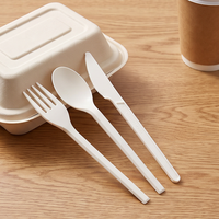 Ensemble de couverts jetables biodégradables en amidon de maïs pour restaurant, avec serviettes personnalisées