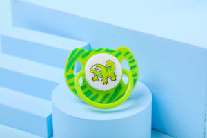 BPA içermeyen özelleştirilebilir silikon emzik yumuşak karikatür-tasarım diş çıkarma bebekler 0-12 ay toptan bebek ürünü - Product Image 3