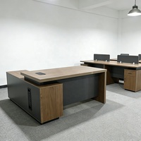 Scrivania Direzionale di Lusso in Legno Stile Francese-Americano Classico per Ufficio Commerciale, Piccolo Studio Avvocato o Sede Aziendale