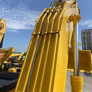 Excavatrice sur chenilles Komatsu PC400 d'occasion durable haute puissance Japon Composants de pompe à moteur à noyau de machine de construction robuste - Product Image 3