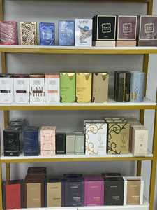 <span class=keywords><strong>Eau</strong></span> <span class=keywords><strong>De</strong></span> <span class=keywords><strong>Parfum</strong></span> Classique <span class=keywords><strong>Bois</strong></span> Spicy Fruité <span class=keywords><strong>de</strong></span> Qualité Supérieure, Modèle à Succès Longue Tenue, Vente en Gros Directe Usine Source - Product Image 4