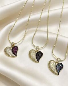 Collar de Corazón de Zirconia Bicolor Chapado en Oro al por Mayor de Fábrica, Colgante de Corazón con Cristales Pavé Multicolor, Joyería de Moda para Mujer - Product Image 2