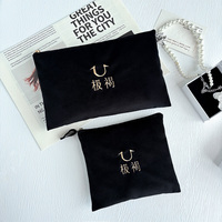 Pochette cosmétique en velours avec fermeture éclair et logo brodé personnalisé, organiseur de maquillage, de bijoux et de cadeaux de beauté pour les voyages