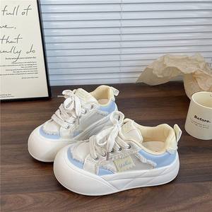 Chaussures en cuir <span class=keywords><strong>pain</strong></span> blanc pour femmes grosses légères avec fond épais doux et petite <span class=keywords><strong>planche</strong></span> pour grosse tête - Product Image 3