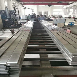 Barre <span class=keywords><strong>plate</strong></span> en acier inoxydable laminé à chaud de forme personnalisée ASTM 201 304 316L 304L 316L Métal carré pour la construction - Product Image 2