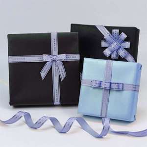 Cinta de satén floral con estampado de lámina dorada mate en rollo para envolver regalos del Día de San Valentín con colores personalizables - Product Image 6