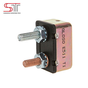 Interruptor protector de disyuntor impermeable de reinicio automático E511 12VDC para caravanas - Product Image 3