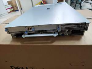 เซิร์ฟเวอร์ PowerEdge R7625 2U ที่ปรับขนาดได้สำหรับการขยายศูนย์ข้อมูล 2x EPYC รุ่นที่ 4 ซีรีส์ 9004, สูงสุด 96 คอร์ต่อโปรเซสเซอร์ - Product Image 1