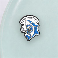 Broche émaillée en forme de squelette de requin avec slogan 'Stay Positive' en alliage de zinc, pour sac à dos, veste, chapeau, revers, accessoire de collection