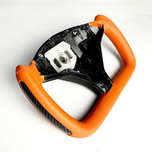 Volant de direction en forme de croix pour <span class=keywords><strong>Tesla</strong></span> <span class=keywords><strong>Model</strong></span> <span class=keywords><strong>S</strong></span>/X/Y, vente en gros d'usine, modification de personnalité pour les années 20-21, fabriqué en Chine - Product Image 2