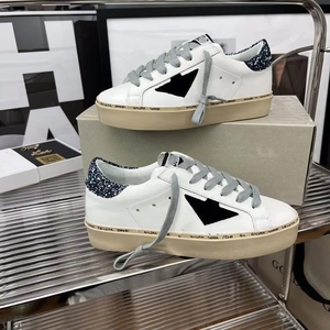 Zapatos de Cuero Genuino de Marca de Diseño de Lujo para Hombre y Mujer, Zapatillas Deportivas de Alta Calidad para Exteriores, Entresuela de Goma, Suela de Goma, Hechas en China - Product Image 4