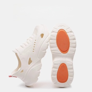 Zapatos de <span class=keywords><strong>Agua</strong></span> para Hombre, Ligeros, Antideslizantes, con Suela Gruesa y Orificios, Sandalias de Playa con Punta Cerrada para Verano - Product Image 3