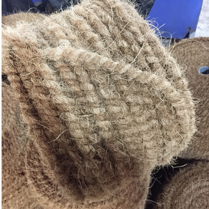 Cuerda de fibra de coco sostenible para decoración y agricultura - Product Image 1