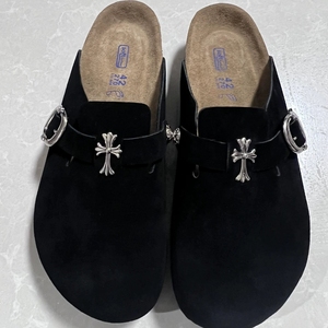 Vente en gros de pantoufles sabots personnalisées avec logo sabots croisés en cuir suédé avec semelles en liège en cuir véritable de haute qualité pour femmes - Product Image 6