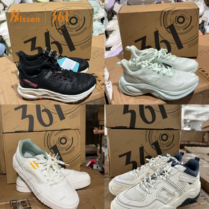 Chaussures de sport à semelle non-marquante pour l'approvisionnement sportif, exportateur avec fournisseur agréé, pour la vente en gros de baskets - Product Image 1