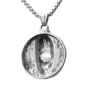 Yunnique Collar con colgante de acero inoxidable para hombre, diseño de cara de calavera retro, patrón geométrico 19048 - Product Image 2