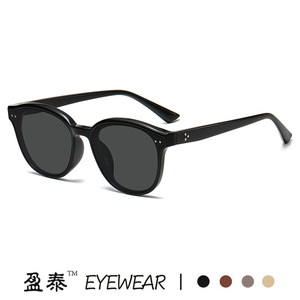 Yingtai Eyewear <b>Sunglasses</b> PC Frame UV400 Protection Unisex Class 2 Sunshades Black <b>Round</b> Style - Product Image 2