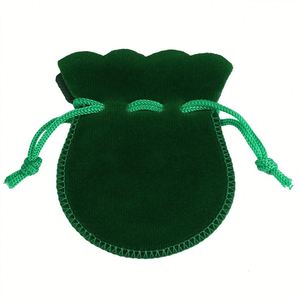 Pochette cadeau en velours ronde de 9*12 cm pour bijoux, avec impression de logo - Product Image 4