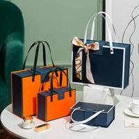 Boîte cadeau magnétique en carton de haute qualité avec logo personnalisé pour robe de mariée