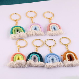 Llavero de Hilo de Algodón Arcoíris Hecho a Mano, Accesorio Decorativo para Coche, Colgante de Borla, Opción Multicolor - Product Image 1