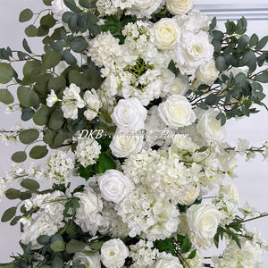 Arche de fleurs artificielles populaires en forme de corne avec roses en soie pour arrière-plan photographique, mariage et événements scolaires - Product Image 3