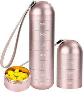 Organizer Kotak Pil 7 Hari Mendaki Perjalanan Bebas BPA Paduan Aluminium Dapat Ditumpuk Warna Merah Muda