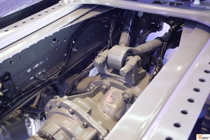 Camión Tractor Capaz de Remolcar un Peso Pesado, Usado por el Fabricante, en Buenas Condiciones, Camión Tractor Sinotruk - Product Image 4