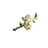 Vintage Enamel hijau Lily Magnolia bunga Alba bros untuk wanita pernikahan perjamuan kantor bros pin hadiah pakaian ornamen