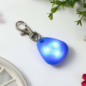 China Sourcing Wholesale Multi-colors Triangle Shape Silicon <b>Cat</b> Pet Dog Led Light <b>Tag</b> Yiwu Sourcing - Product Image 3