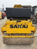 Rouleau compresseur vibrant d'occasion SAKAI SW330 à double tambour en acier, en bon état, à vendre