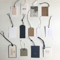 Étiquette de vêtement personnalisée professionnelle avec logo, étiquette de luxe en papier avec cordon pour vêtements, étiquette de marque pour vêtements