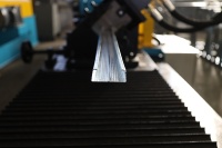 Machine Offre Spéciale de presse de tuile de Purlin de la botte C de toiture en métal avec le profil de CPurlins formant la capacité Chine