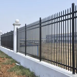 Ucuz Modern yapı malzemesi 6ft 8ft siyah galvanizli çelik metal çit panelleri picket süs çit ferforje çit