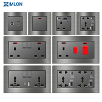 Prise murale universelle XIMLON 13A standard britannique grise avec 2 ports USB-A et 1 port USB-C, indice de protection IP21, modèle en aluminium 86