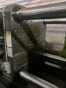 Máquinas de moldagem por injeção de plástico usadas que economizam energia