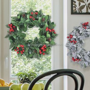 Nueva Corona Navideña de Hojas de Ciprés Harry con Frutos Rojos para Colgar en la Puerta, Decoración Europea y Americana, Corona de Simulación - Product Image 3