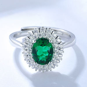 ขายส่งราคาไม่แพง<span class=keywords><strong>สวย</strong></span>สีเขียวเข้ม8*6มิลลิเมตรรูปไข่แซมเบียมรกตแหวนหมั้น - Product Image 1