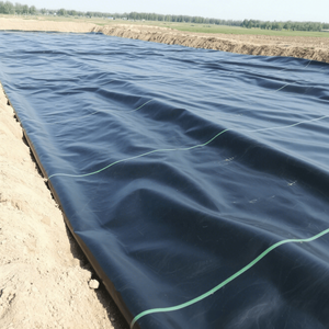 Feuille de géomembrane en PEHD de grande taille, monocouche, pour les projets d'étang, de décharge, de <span class=keywords><strong>canal</strong></span> et d'exploitation minière - Product Image 1