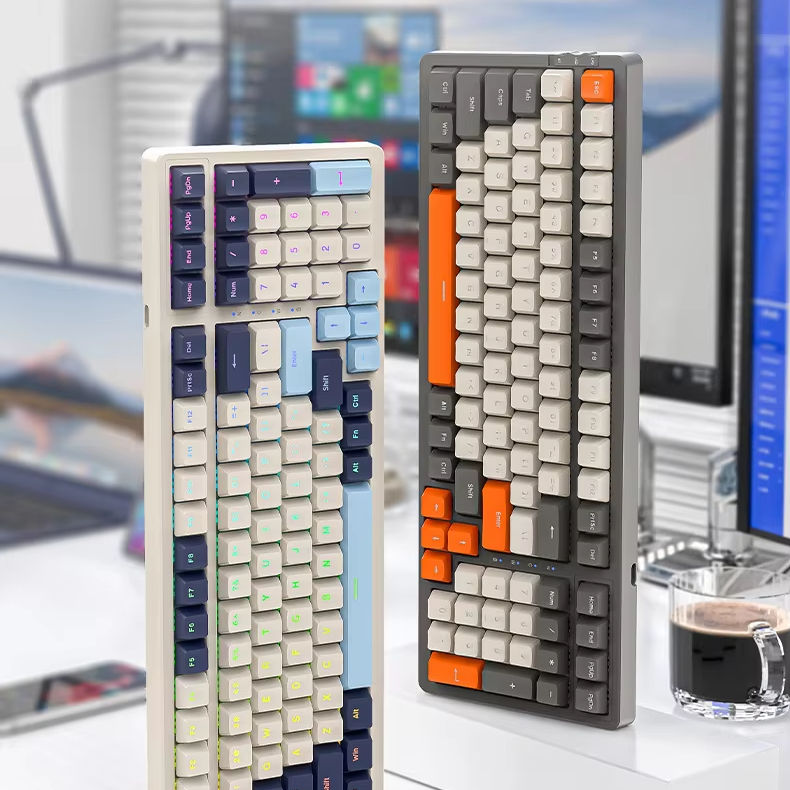 Wireless Mechanical Keyboard with Key Hot Swap Lighting Effects