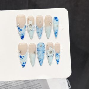 Faux Ongles Longs Stiletto Faits Main à Coller, Nude Bleu Marbré, Ondulation <span class=keywords><strong>Bulle</strong></span>, French Manucure, Fleur Blanche 3D, Lot de 10 Faux Ongles - Product Image 3