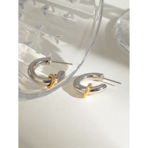 Boucles d'oreilles clous bicolores C-Ring en acier inoxydable plaqué or 18 carats, design géométrique, bijoux de mode pour femme - Product Image 3