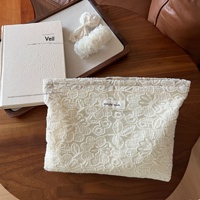 Pochette de rangement simple pour maquillage et soins de la peau en gaze brodée de dentelle française avec fermeture éclair pour femme