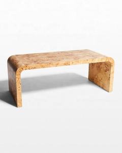 Table d'appoint en bois fabriquée à la main - Product Image 1