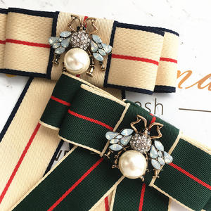 ファッション レディース ブローチ ピン 合金 天然石 装飾リボン ボウ 各種デザイン 結婚式 パーティー 婚約 記念日用 - Product Image 1