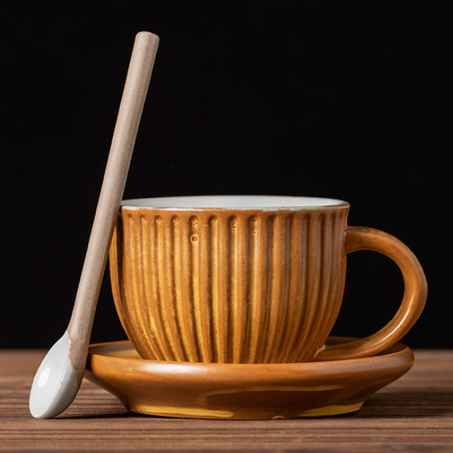 Jaune (avec cuillère)