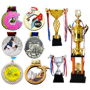 Trophy Trophy Custom Personalized Design Metal Army Gold Fist Trophy Turkey Cup And Medals