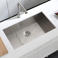 Grand poste de travail de cuisine sous le montage Évier de cuisine personnalisé en acier inoxydable avec accessoires
