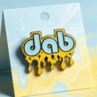 Badges à épingles en émail personnalisés irréguliers accessoires en métal pour Festival revers gouttes Dab Heady Hippie 710/420 épingle à chapeau Weed Dab